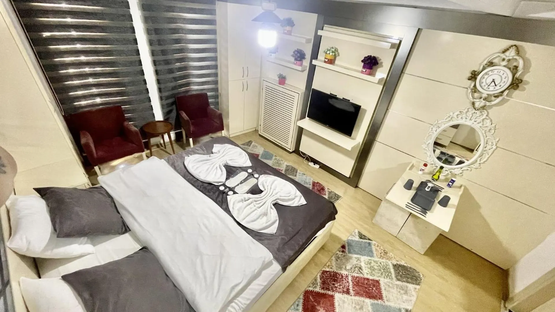 Апарт-отель Taksim Pera Gold Hotel Стамбул